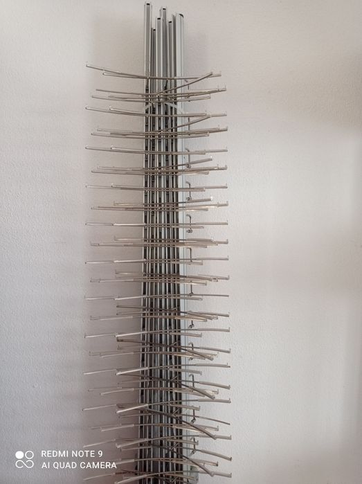 Urgent: Eyeglass Display Stands for Sale – Must Be Cleared Immediately64738871003009121