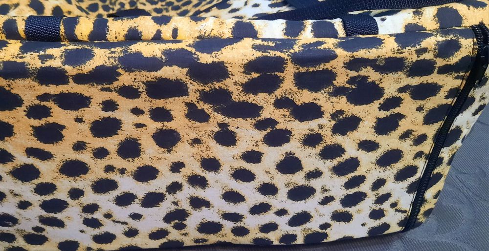 Сумка переноска для котиків чи песиків