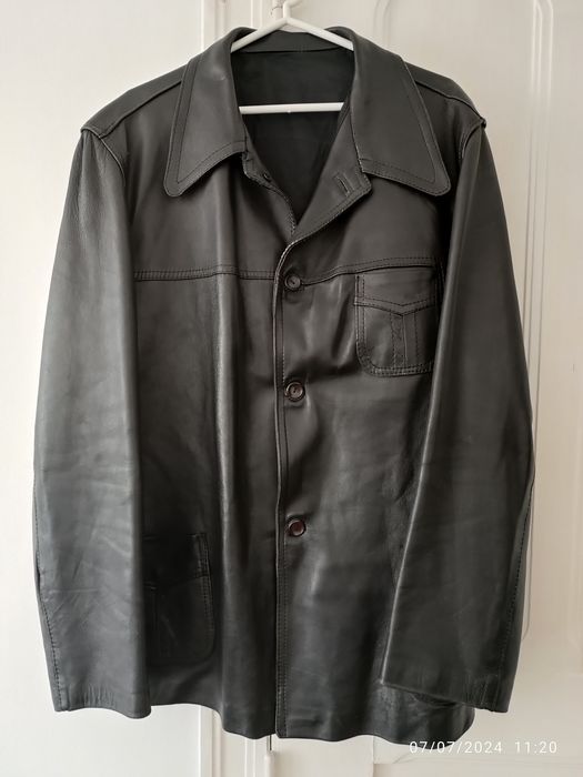 Casaco vintage em pele preta L/XL 52