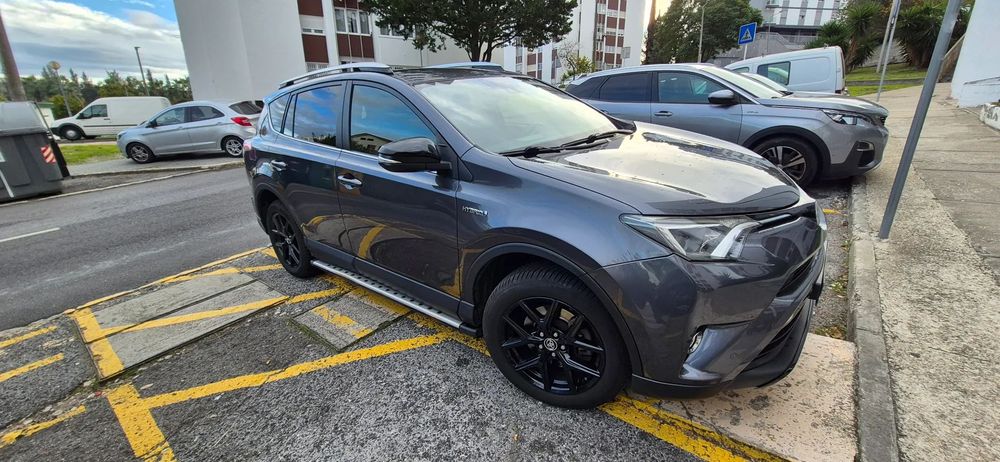 Toyota RAV4 2.5 HSD Pure Dark