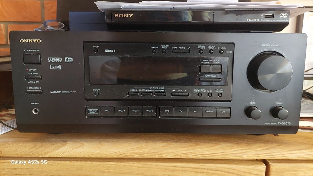 Wzmacniacz Onkyo TX-DS575,w bardzo dobrym stanie.  Cena do małej negocjacji