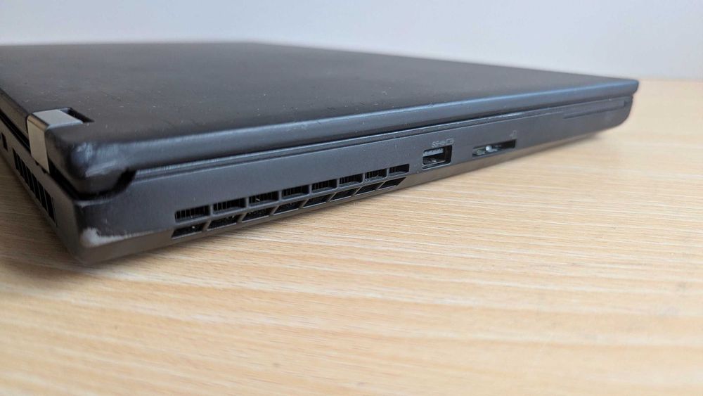 Потужна робоча станція Lenovo ThinkPad P52 на Intel Xeon E-2176M 2.7GHz (6C/12T TB 4.4GHz), NVidia Quadro P2000 Max-Q - 4Gb\16 гб\IPS\ssd 512 Gb
