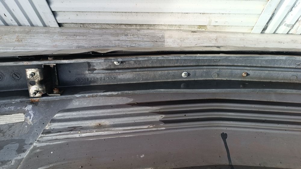 Vendo parachoque de frente Mercedes Benz W 201 ano 1993/98