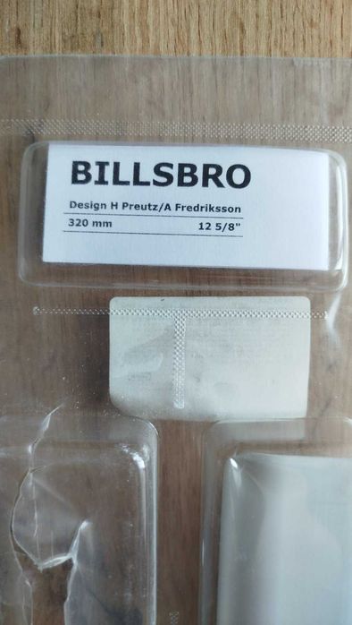 ІКЕА Ручка кухонна BILLSBRO БІЛЬСБРУ біла 32см 1шт