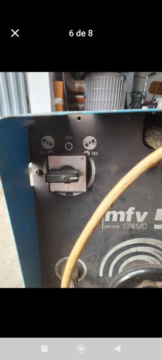 Máquina de soldar trifásica