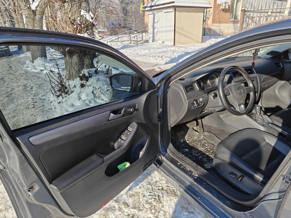 Volkswagen Jetta 2013