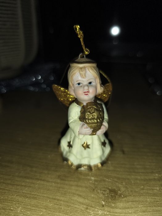 Stary Ceramiczny Aniołek Dzwoneczek Bombka