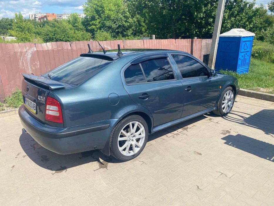 SKODA Octavia Tour
