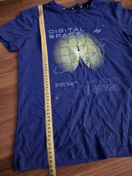 T-shirt 4F rozmiar 158