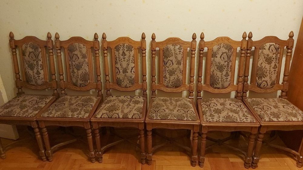 Стільці дерев´яні до дому чи до ресторану