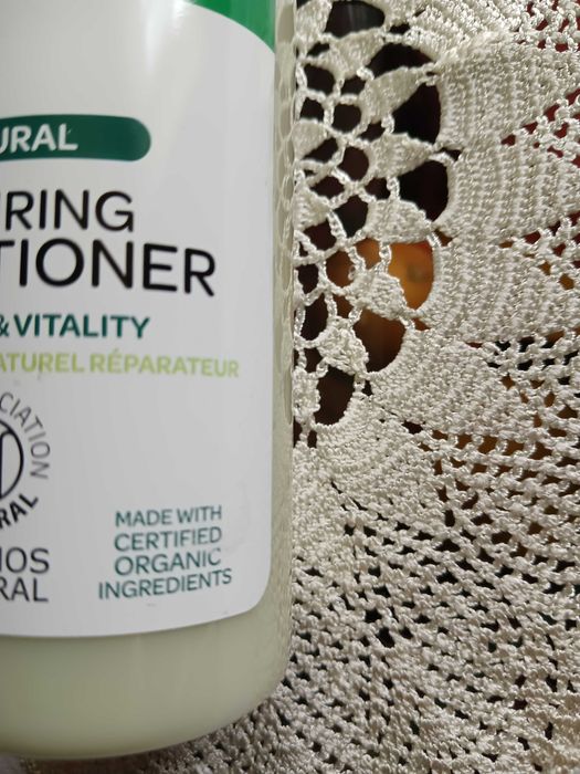 Awokado+ Miód naturalnie odbudowująca i odżywcza odżywka do włosów