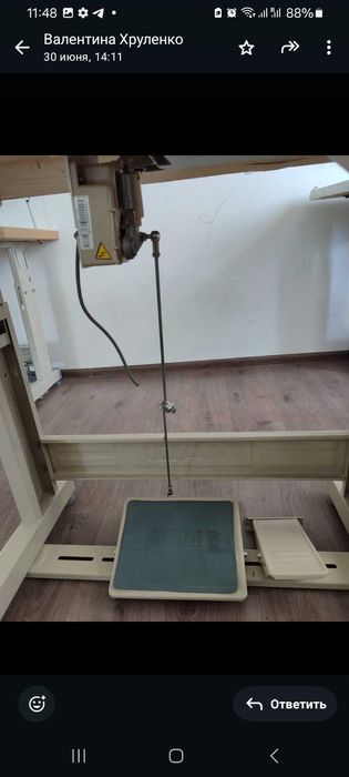 Стіл для оверлока