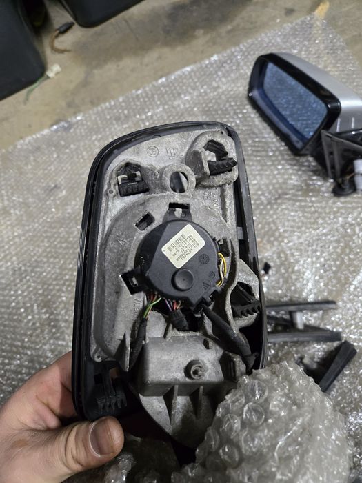Зеркало BMW E60 E61 электро складывание подогрев

складывание подогрев