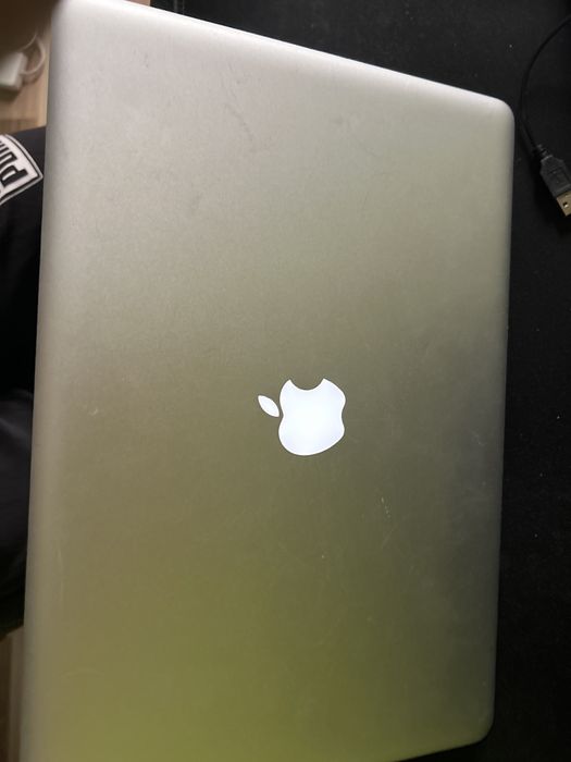 MacBook Pro opis