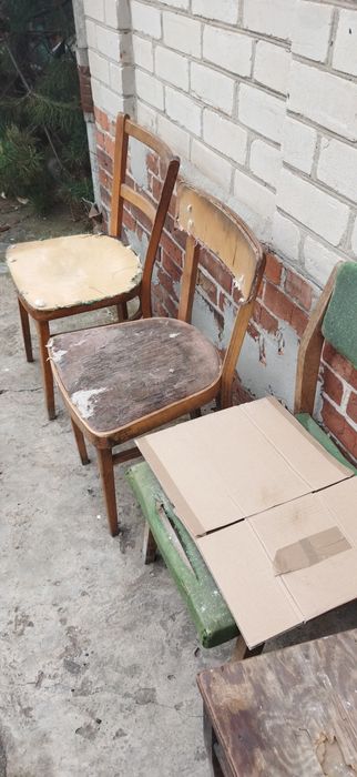 Старые стулья в ремонт: 20 грн. - Кухонная мебель Андреевка на Olx
