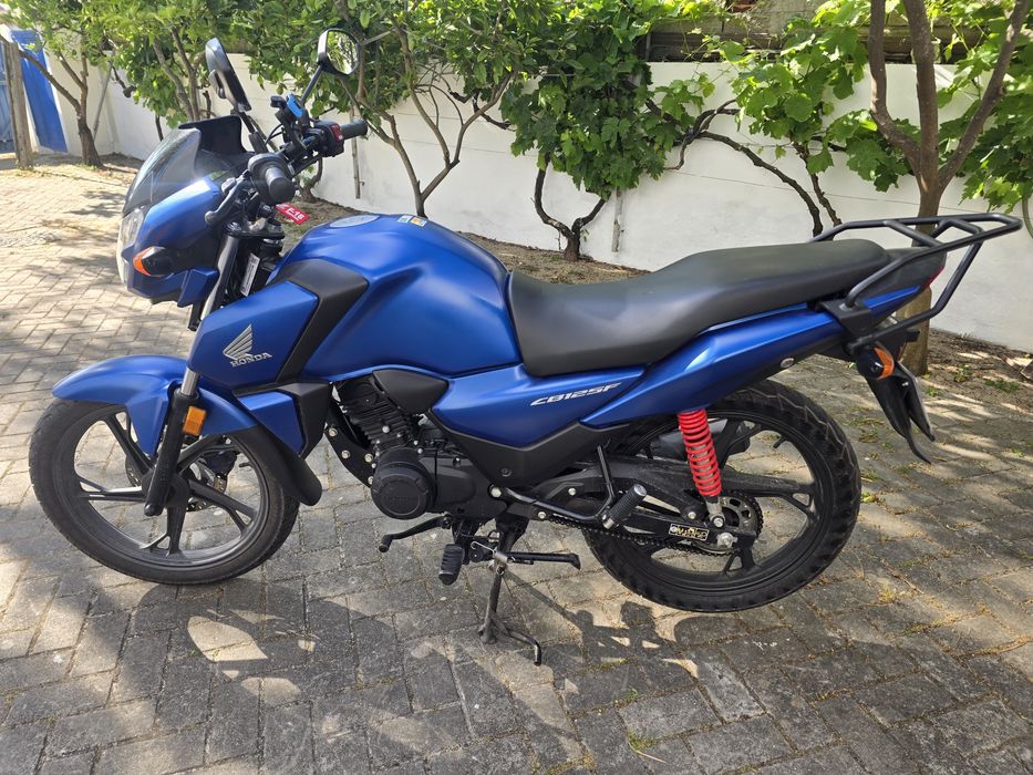 Honda CB125F azul