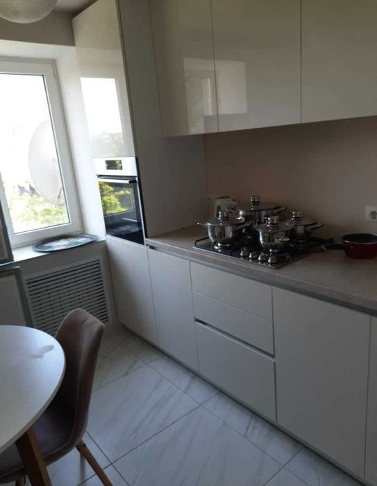 Продам 2к.кв по ул.Деревянко, р-н Павловое Поле