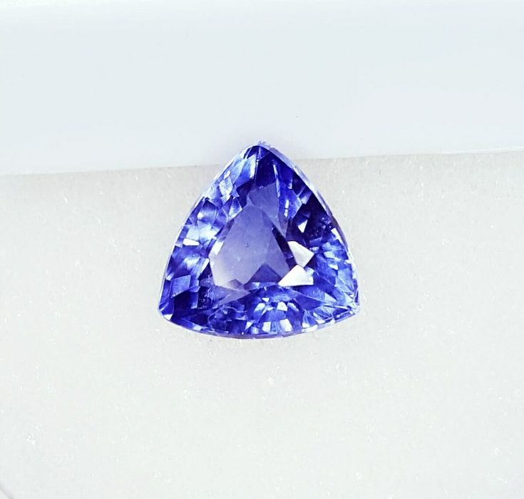 Szafir Royal blue - na złoty pierścionek , sygnet - Certyfikat 2.37 ct