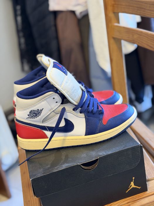 Jordan mid 1 a venda