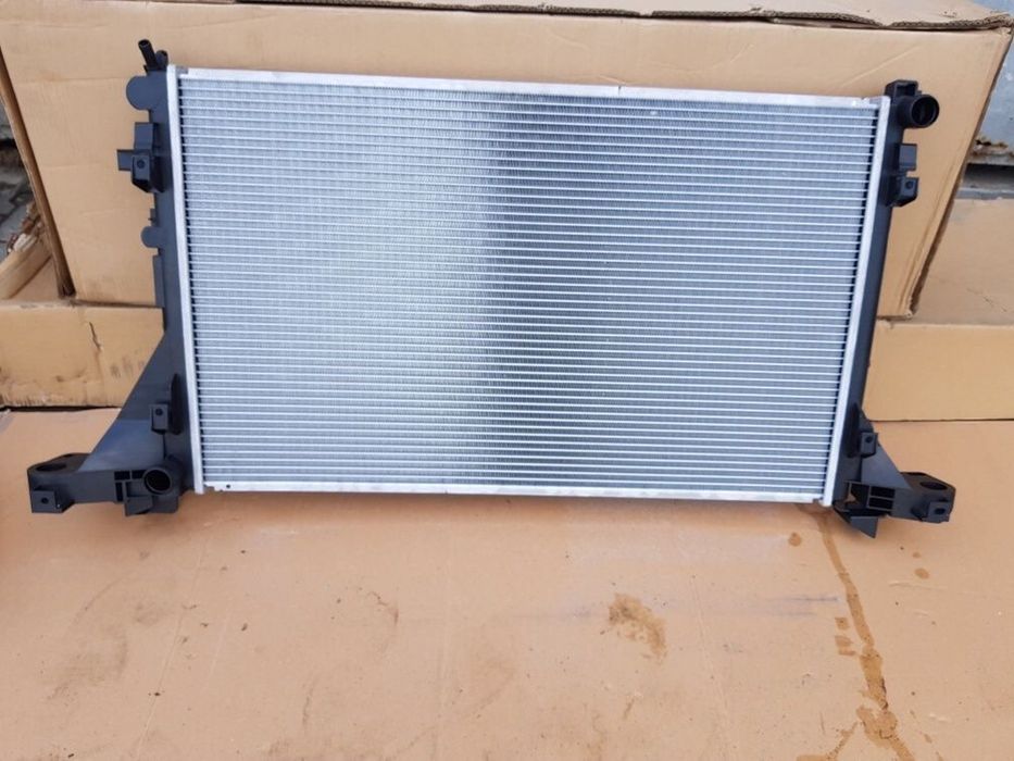 Радіатор основний Master 3 Movano Радиатор води основной Мастер Мовано