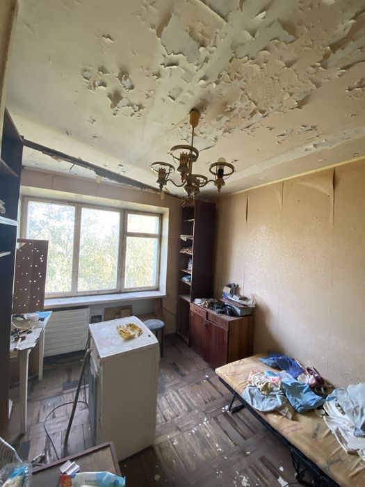 Продам 1 кв Узбекистанская дом 9