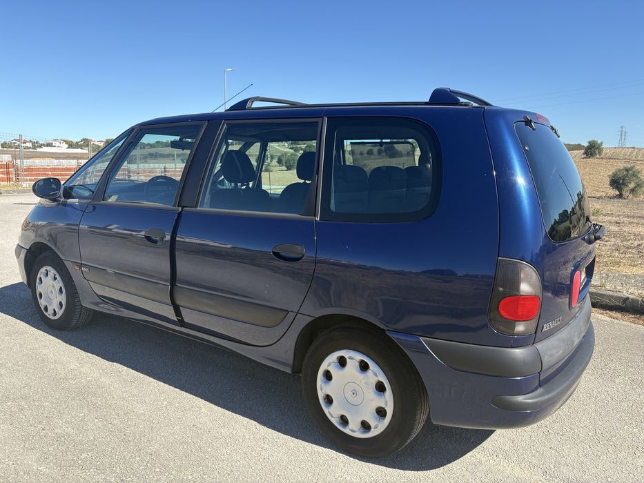 Renault Espace 2.2 dci
