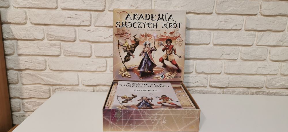 Gra planszowa Akademia Smoczych Wrót