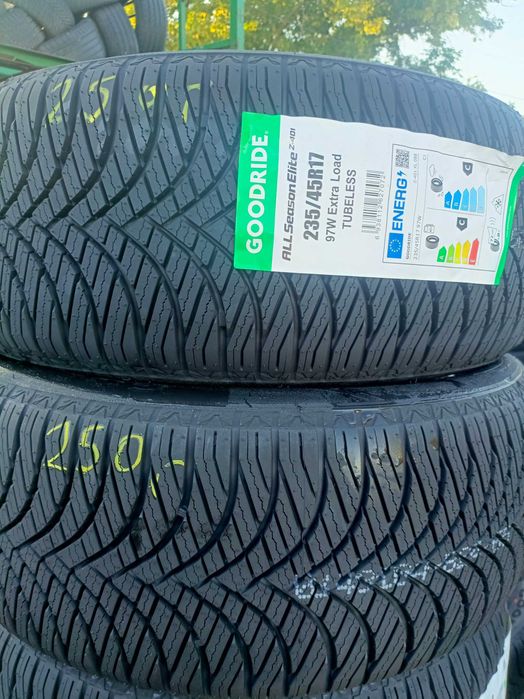 Nowe opony całoroczne wielosezonowe 235/45/17 Goodride 2025r