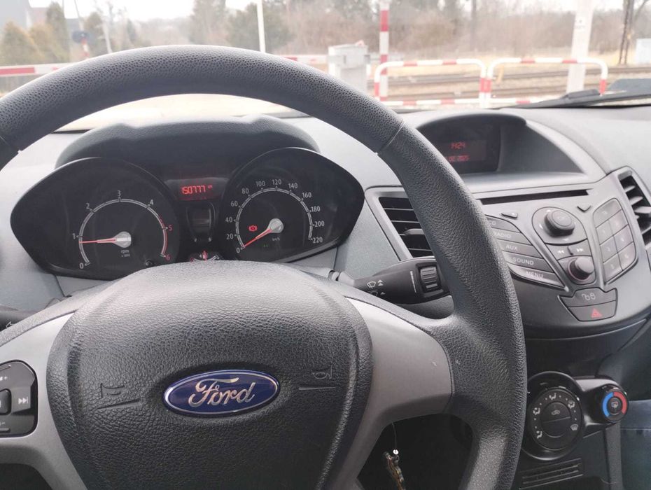 Sprzedam Forda Fiestę