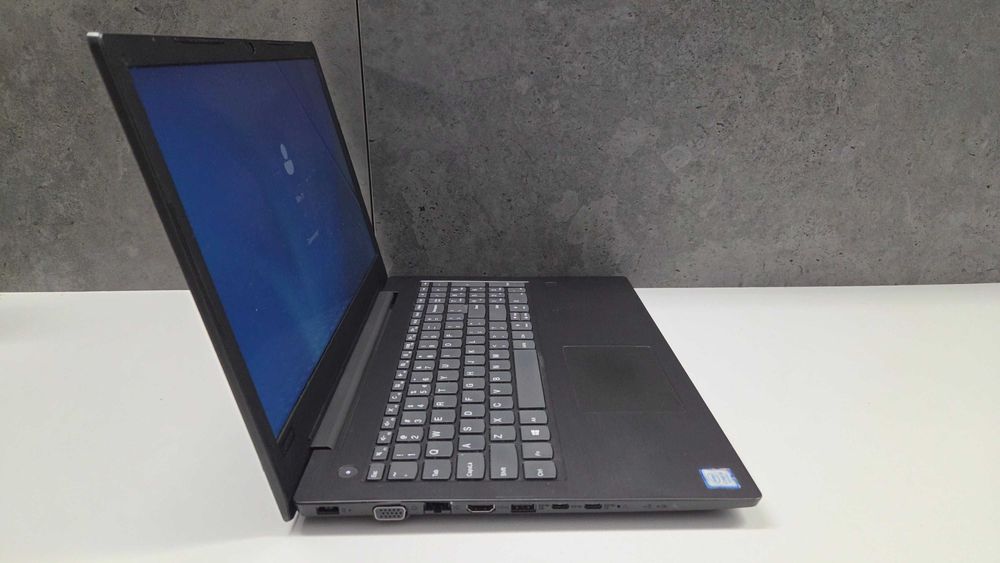 Ноутбук Lenovo V330-14IKB / Intel Core i5 / DDR4 - 8GB / SSD 256GB