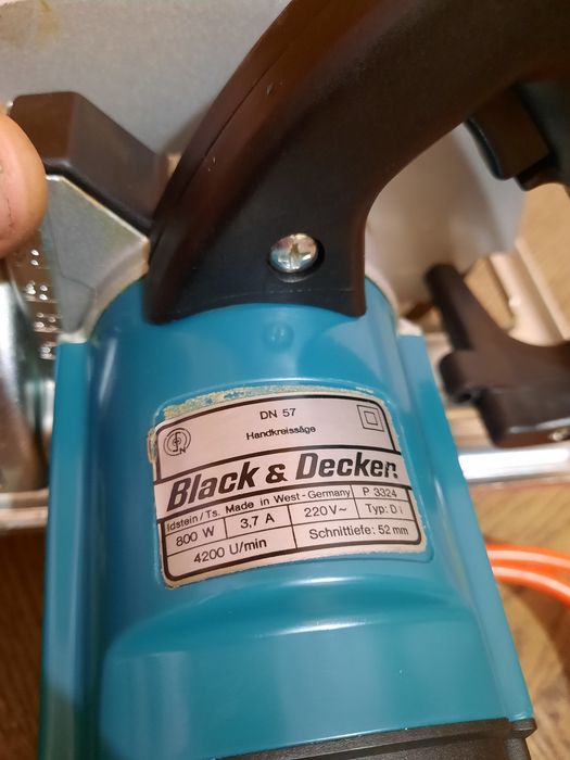 Зроблено в West Germany!!Дискова пила Black & Decker DN 57,800вт,диск 156мм