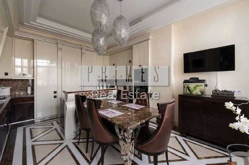 Продаж 6к квартири, вул. Грушевського Михайла, 9а, Липки