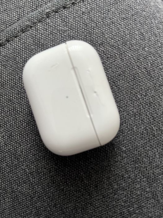Футляр для Airpods Pro