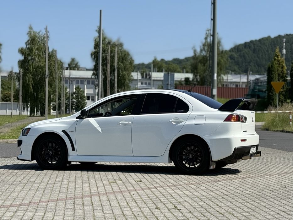 Samochod , auto do ślubu Mitsubishi Lancer EVO X 450KM
