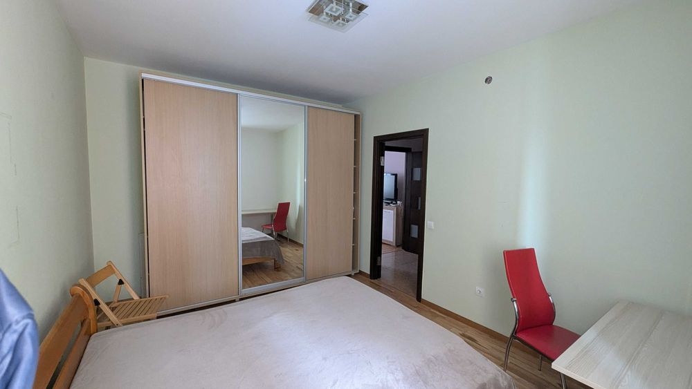 Здається 2кімнати у 2-х кімнатній квартирі без господарів/