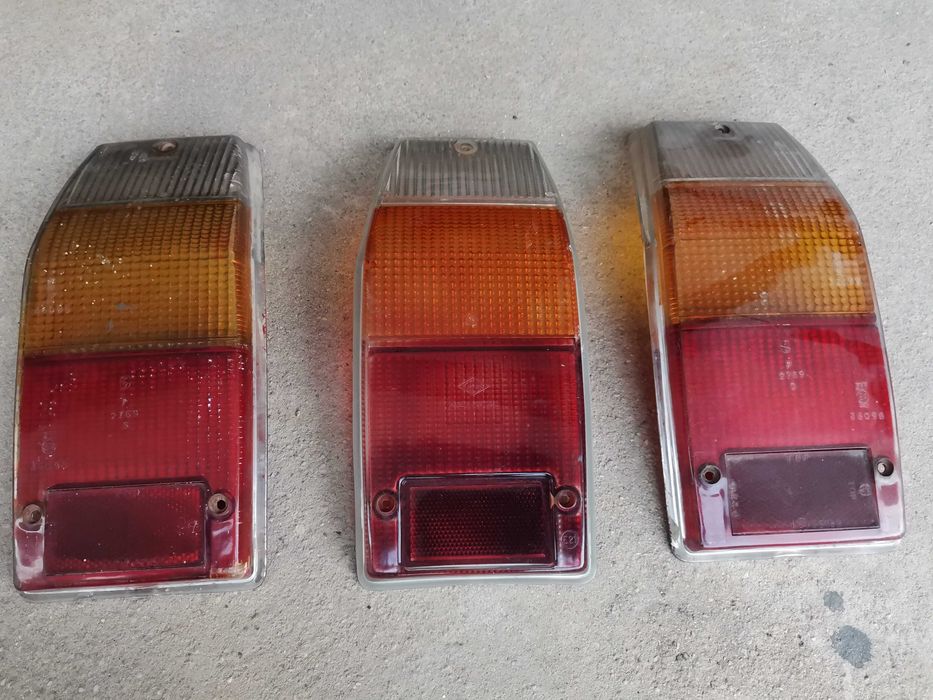 Peugeot 504 Break ano 1976 - 3 farolins traseiros