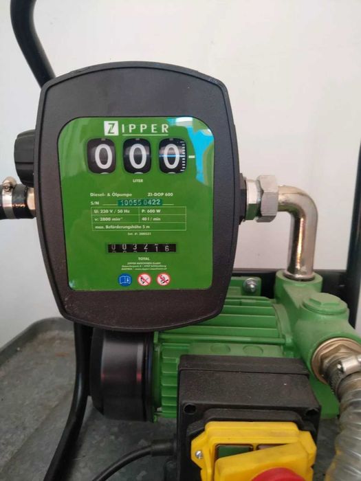 dystrybutor zbiornik na paliwo 750 litrów z dystrybutorem licznikiem