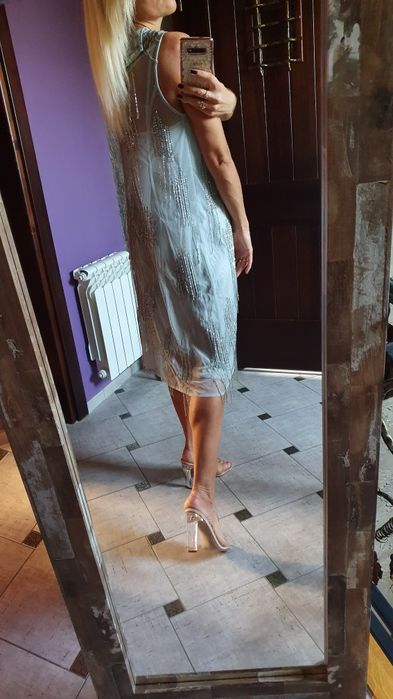 Asos śliczna sukienka midi zwiewna zdobiona cekiny frędzle S M