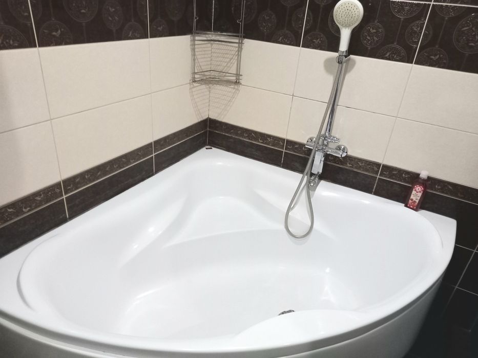 Апартаменти "Файна", центр, Митниця