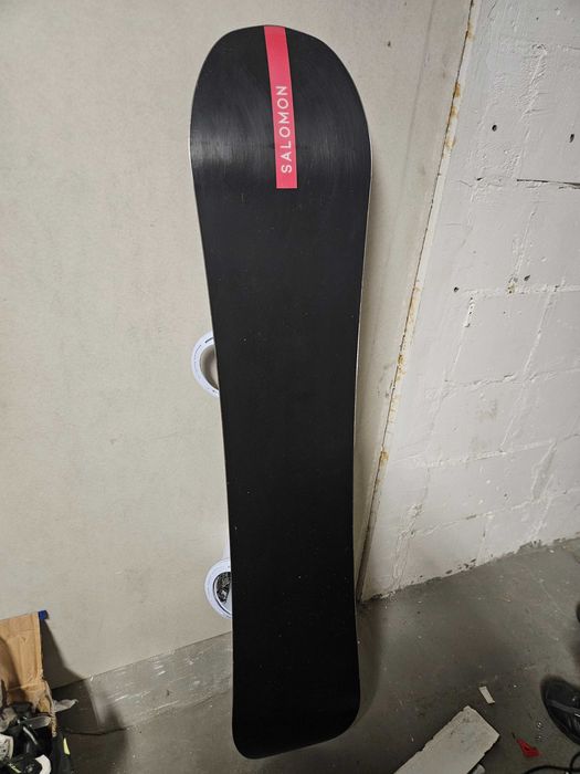 Deska snowboardowa Salomon 154cm 155cm z nowymi wiązaniami