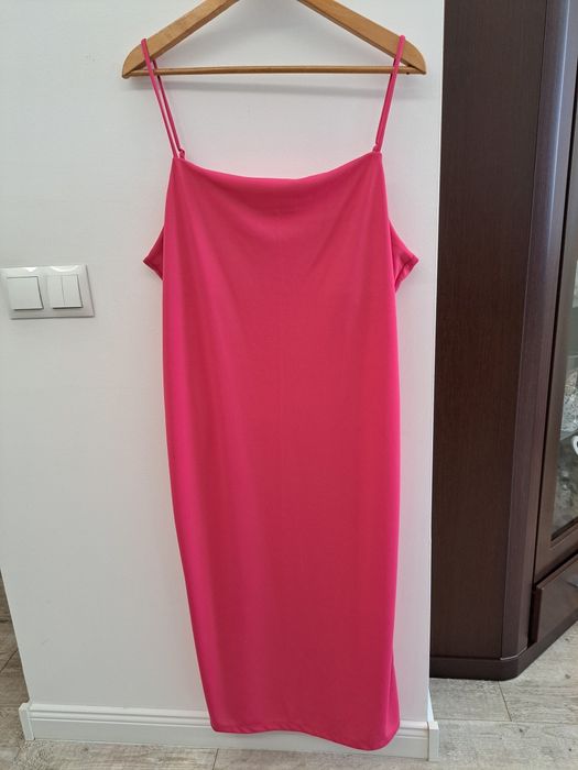 Sukienka midi na ramiączkach - różowa - H&M - rozm XL - używana