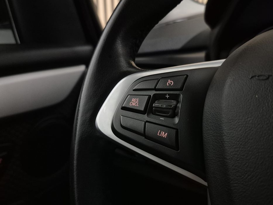 BMW 216 Gran Tourer — fotografia 12