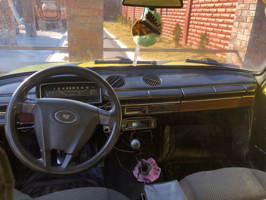 Продам ваз 21011