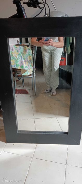 Espelho rectangular preto
