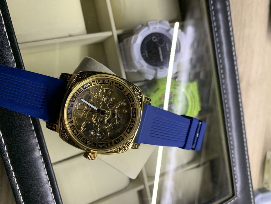 Часы механические новые