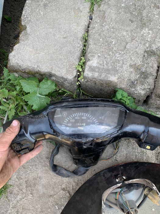 Продам пластик і пердній тормоз