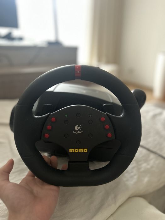 Ігровий руль logitech momo r