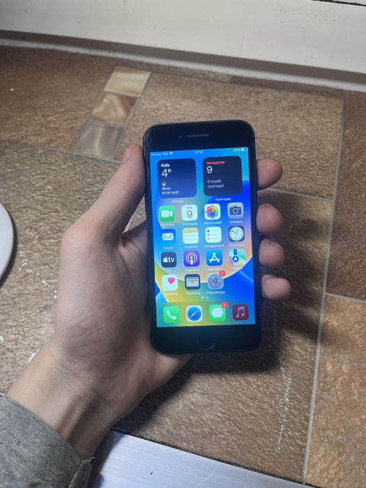 IPhone 8 black 64GB NEVERLOCK айфон 8