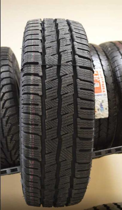 Шини ЗИМА на спрінтер 225/70R15C SUNFULL