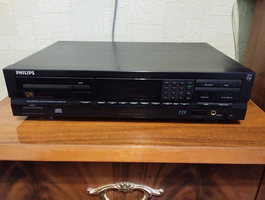 Компакт-диск Philips CD-624